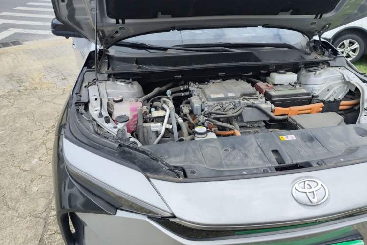 Used Toyota FAW bZ4X 2022 Two-Wheel-Drive Long-Range JOY Edition Engine Bay Right