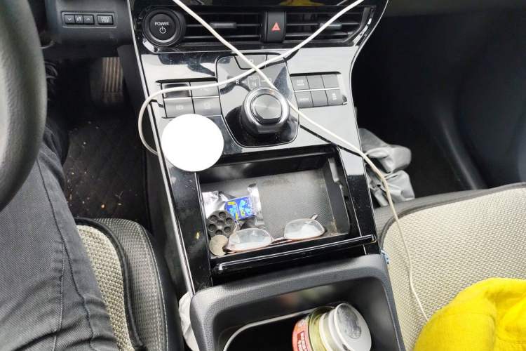 Used Toyota FAW bZ4X 2022 Two-Wheel-Drive Long-Range JOY Edition Gear Lever