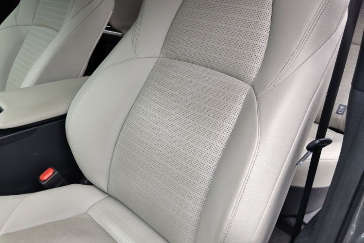 Used Toyota FAW bZ4X 2022 Two-Wheel Drive Long-Range PRO Version Left Front Seat