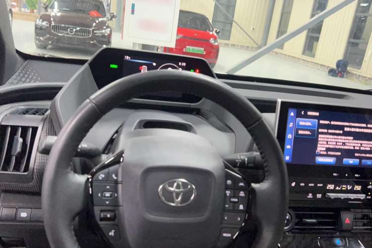 Used Toyota FAW bZ4X 2022 Four-Wheel-Drive High-Performance PRO Edition Steering Wheel
