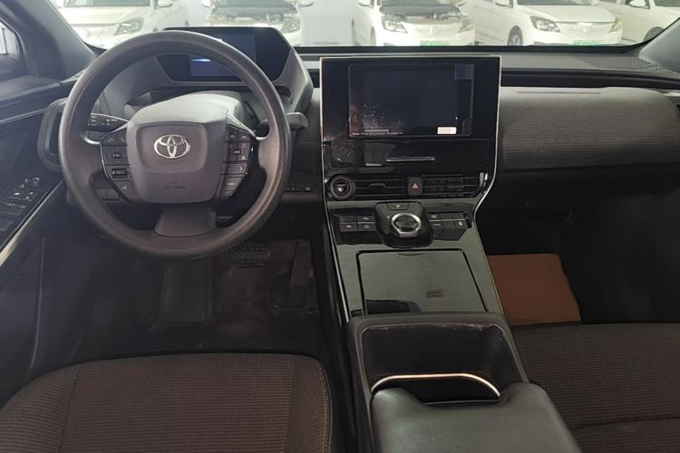 Used Toyota FAW bZ4X 2022 Two-Wheel-Drive Long-Range JOY Edition Center Console