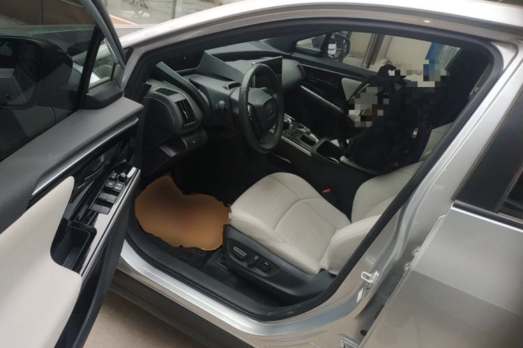 Used Toyota FAW bZ4X 2022 Two-Wheel Drive Long-Range PRO Version Driver Seat