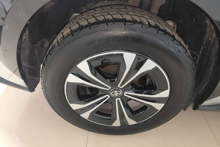 Used Toyota FAW bZ4X 2022 Two-Wheel-Drive Long-Range JOY Edition Exterior 5