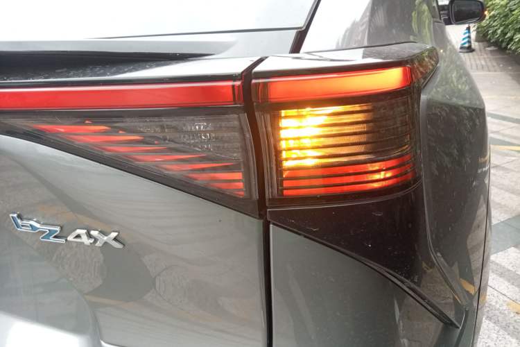 Used Toyota FAW bZ4X 2022 Two-Wheel Drive Long-Range PRO Version Exterior 6