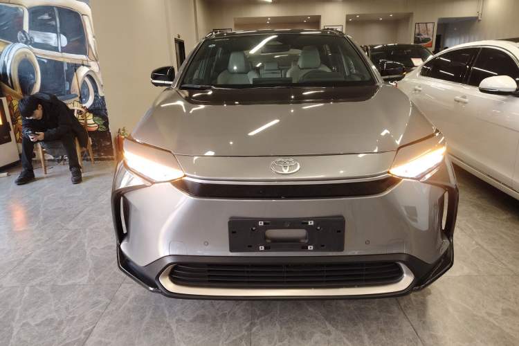 Used Toyota FAW bZ4X 2022 Four-Wheel-Drive High-Performance PRO Edition Front