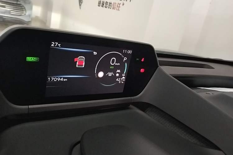 Used Toyota FAW bZ4X 2022 Two-Wheel-Drive Long-Range JOY Edition Instrument Cluster