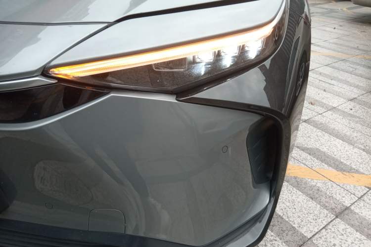 Used Toyota FAW bZ4X 2022 Two-Wheel Drive Long-Range PRO Version Left Front Headlight