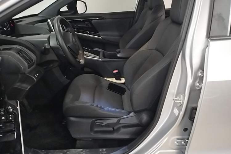Used Toyota FAW bZ4X 2022 Two-Wheel-Drive Long-Range JOY Edition Left Front Seat