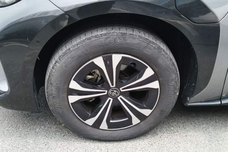 Used Toyota FAW bZ4X 2022 Four-Wheel-Drive High-Performance PRO Edition Left Front Wheel Hub