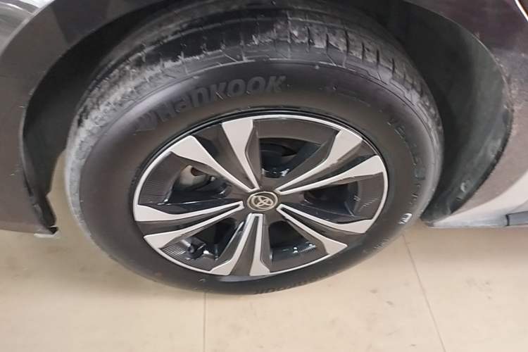 Used Toyota FAW bZ4X 2022 Two-Wheel-Drive Long-Range JOY Edition Left Front Wheel Hub