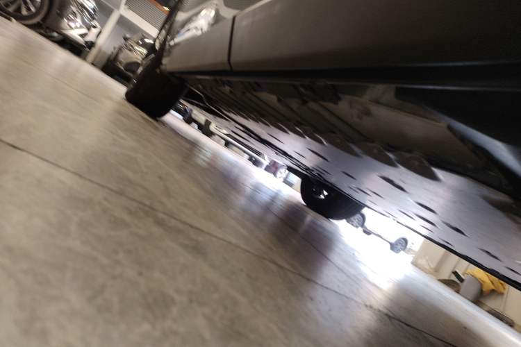 Used Toyota FAW bZ4X 2022 Four-Wheel-Drive High-Performance PRO Edition Left Side Sill