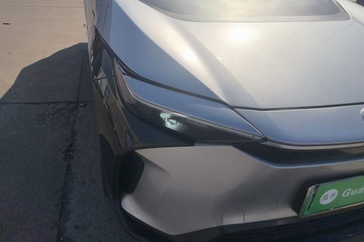 Used Toyota FAW bZ4X 2022 Two-Wheel-Drive Long-Range JOY Edition Right Front Headlight