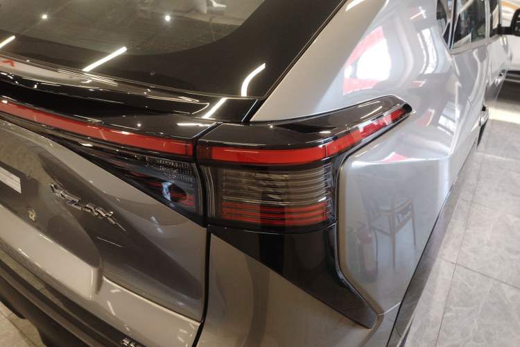 Used Toyota FAW bZ4X 2022 Four-Wheel-Drive High-Performance PRO Edition Right Rear Taillight
