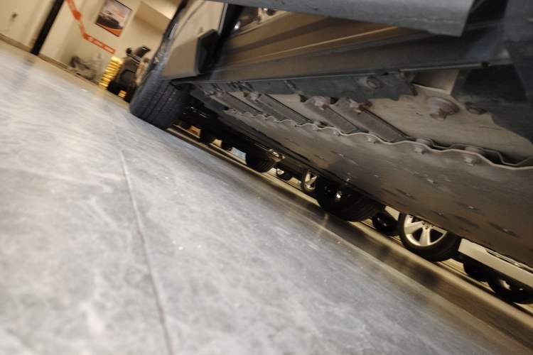 Used Toyota FAW bZ4X 2022 Four-Wheel-Drive High-Performance PRO Edition Right Side Sill