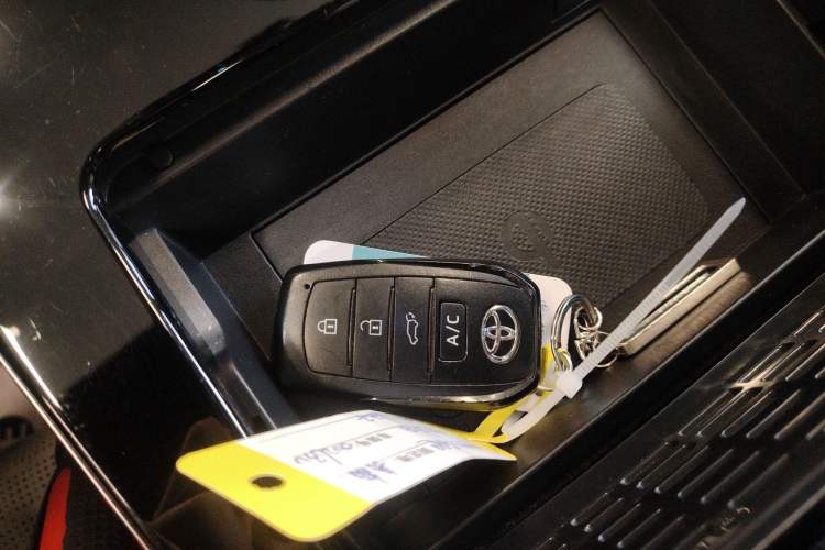 Used Toyota FAW bZ4X 2022 Four-Wheel-Drive High-Performance PRO Edition Vehicle Key