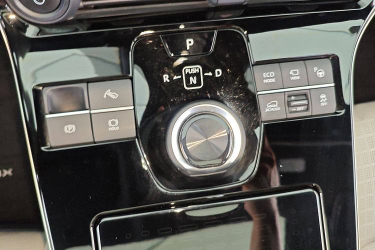 Used Toyota FAW bZ4X 2022 Four-Wheel-Drive High-Performance Premium Edition Gear Lever
