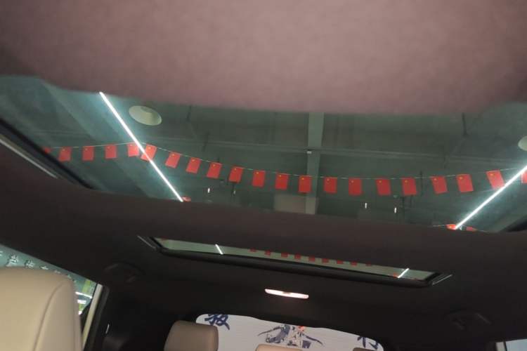 Used Toyota FAW bZ4X 2022 Two-Wheel Drive Long-Range PRO Version Headliner