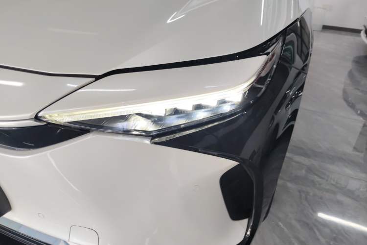 Used Toyota FAW bZ4X 2022 Four-Wheel-Drive High-Performance PRO Edition Left Front Headlight