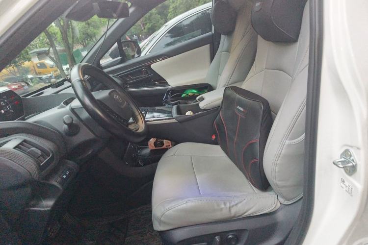 Used Toyota FAW bZ4X 2022 Four-Wheel-Drive High-Performance Premium Edition Left Front Seat