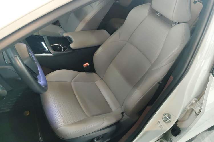 Used Toyota FAW bZ4X 2022 Four-Wheel-Drive High-Performance PRO Edition Left Front Seat
