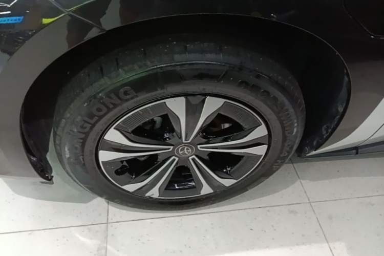 Used Toyota FAW bZ4X 2022 Two-Wheel-Drive Long-Range JOY Edition Left Front Wheel Hub