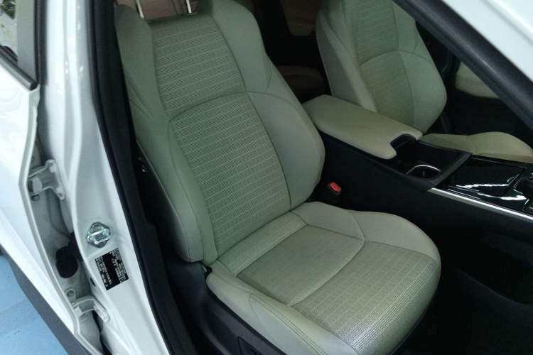 Used Toyota FAW bZ4X 2022 Two-Wheel Drive Long-Range PRO Version Right Front Seat