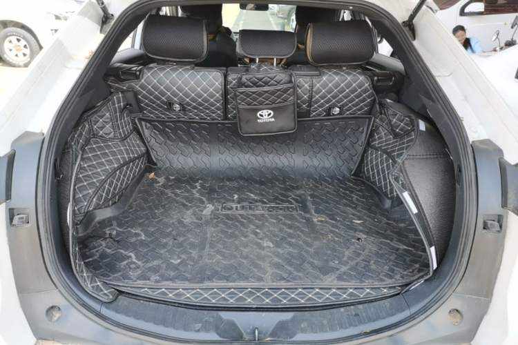 Used Toyota FAW bZ4X 2022 Two-Wheel-Drive Long-Range JOY Edition Trunk