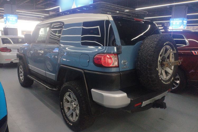Used Toyota FJ Cruiser  Exterior 2