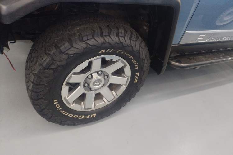 Used Toyota FJ Cruiser  Exterior 4