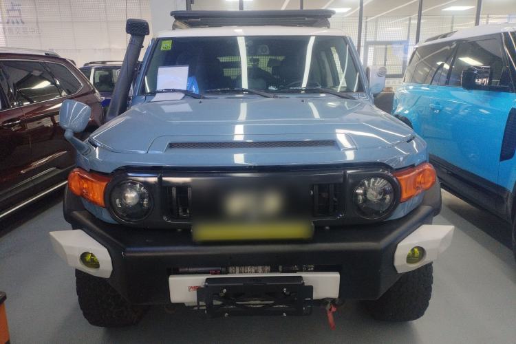 Used Toyota FJ Cruiser  Front