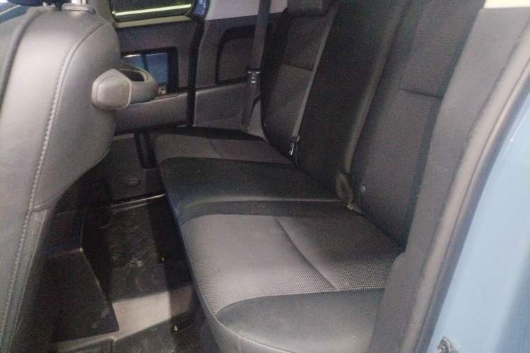 Used Toyota FJ Cruiser  Left Rear Seat