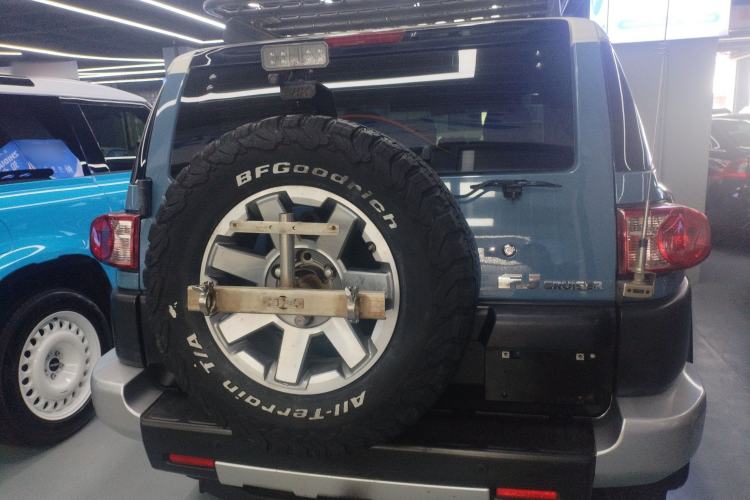 Used Toyota FJ Cruiser  Rear