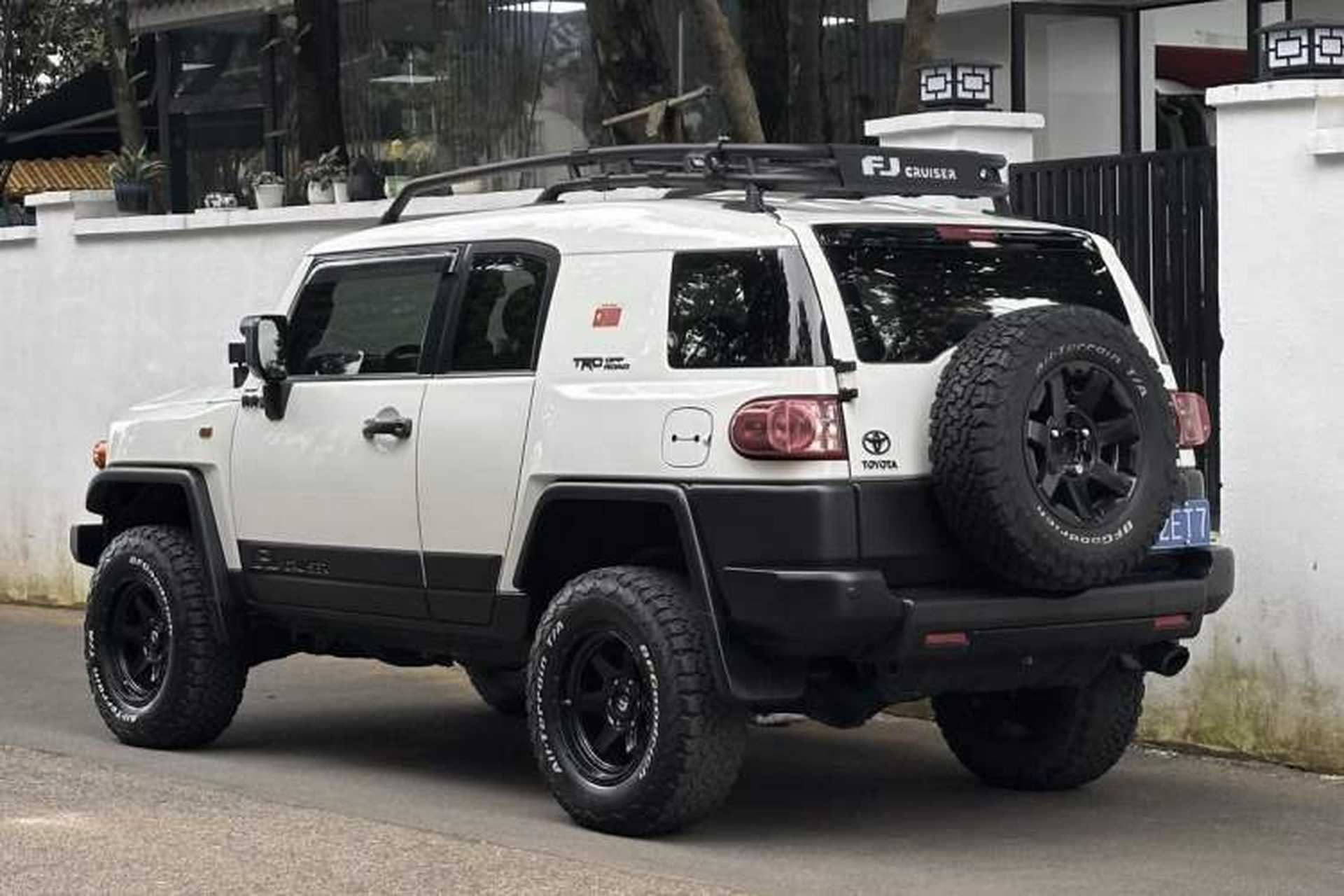Used Toyota FJ Cruiser  Exterior 4