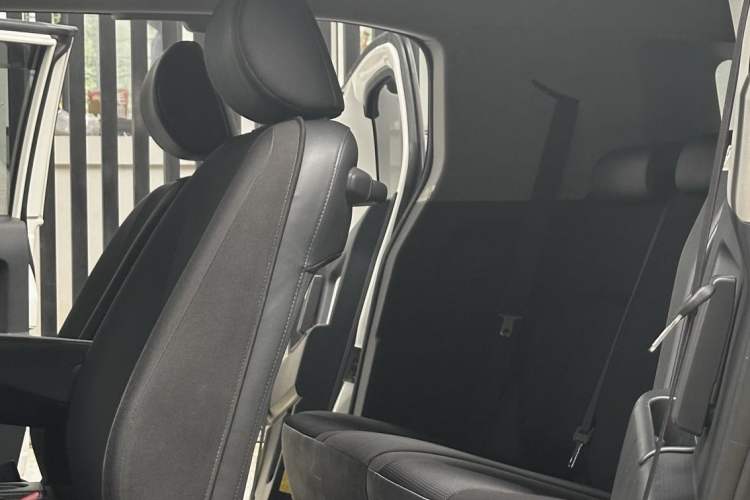 Used Toyota FJ Cruiser  Exterior 8