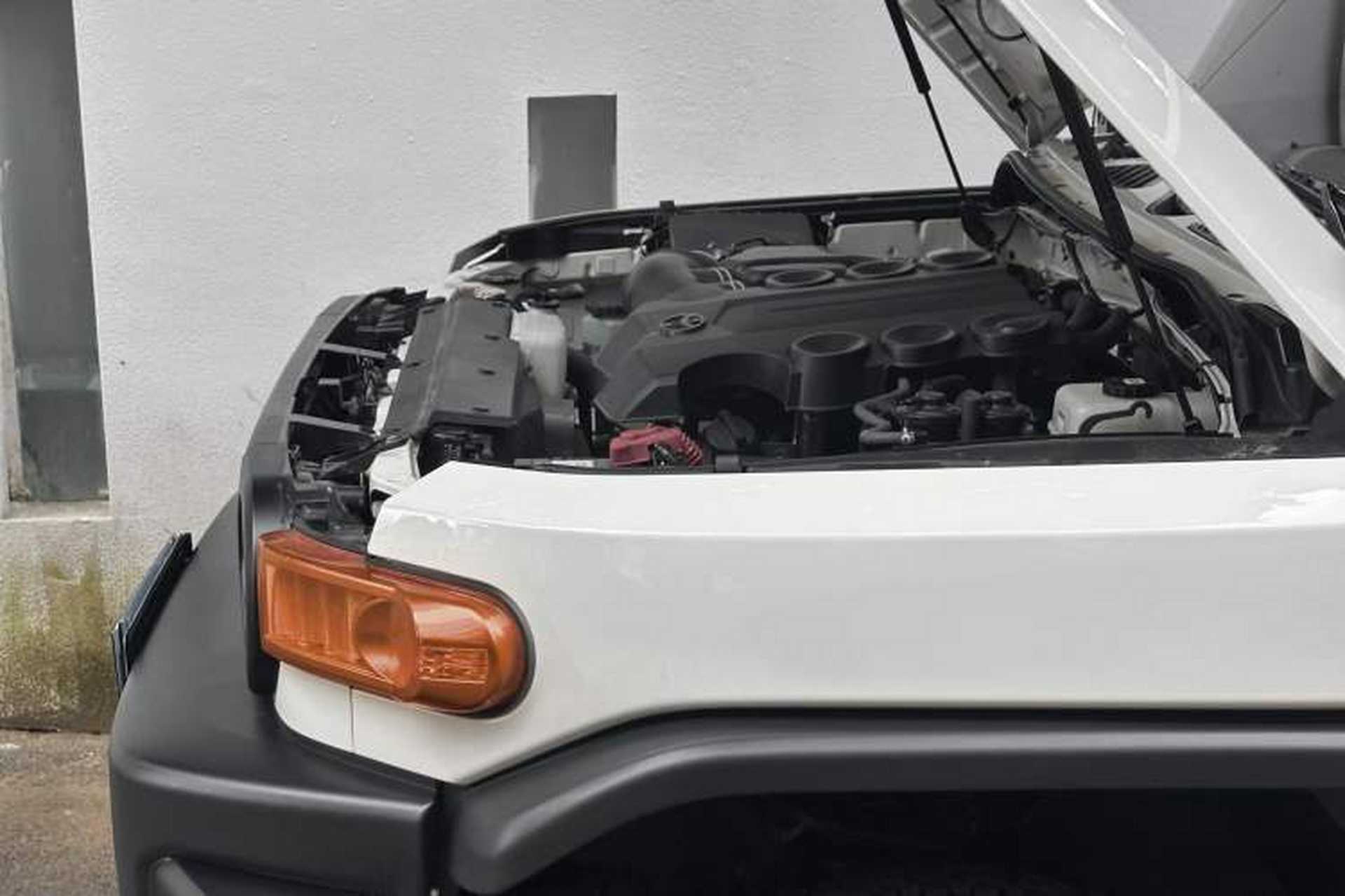 Used Toyota FJ Cruiser  Exterior 9