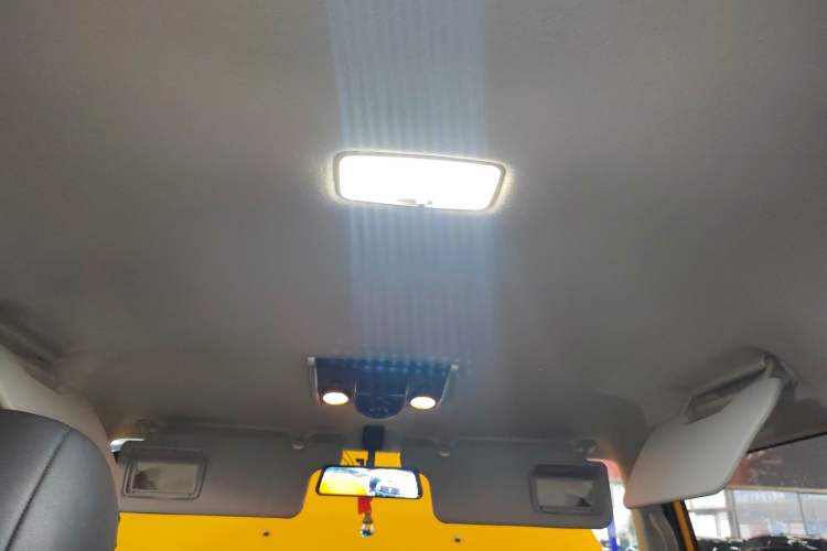 Used Toyota FJ Cruiser  Headliner
