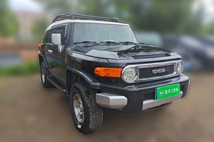 Used Toyota FJ Cruiser 2007 4.0L Front Right 45 Deg