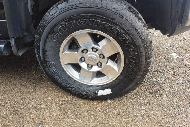 Used Toyota FJ Cruiser 2007 4.0L Right Front Wheel Hub