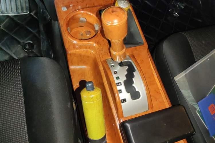 Used Toyota FJ Cruiser 2007 4.0L Gear Lever