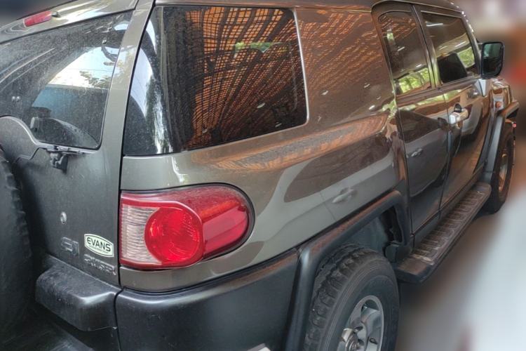 Used Toyota FJ Cruiser 2007 4.0L Rear Right 45 Deg