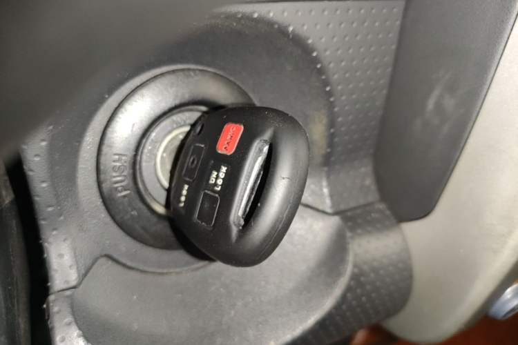 Used Toyota FJ Cruiser 2007 4.0L Vehicle Key