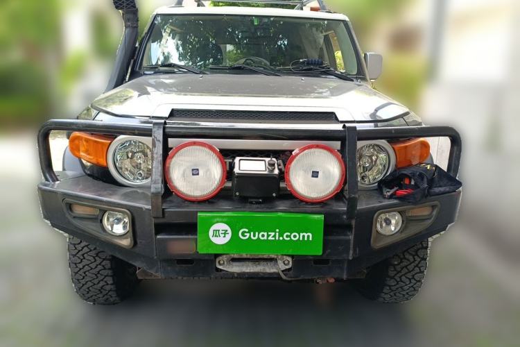 Used Toyota FJ Cruiser 2010 4.0L Front