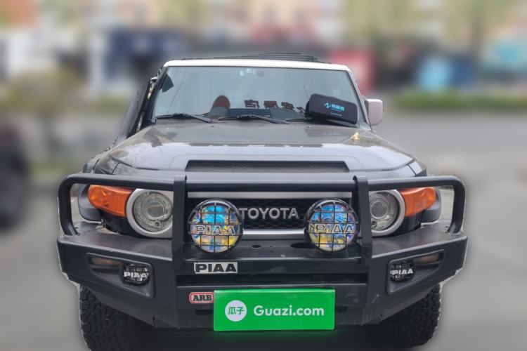 Used Toyota FJ Cruiser 2010 4.0L Front