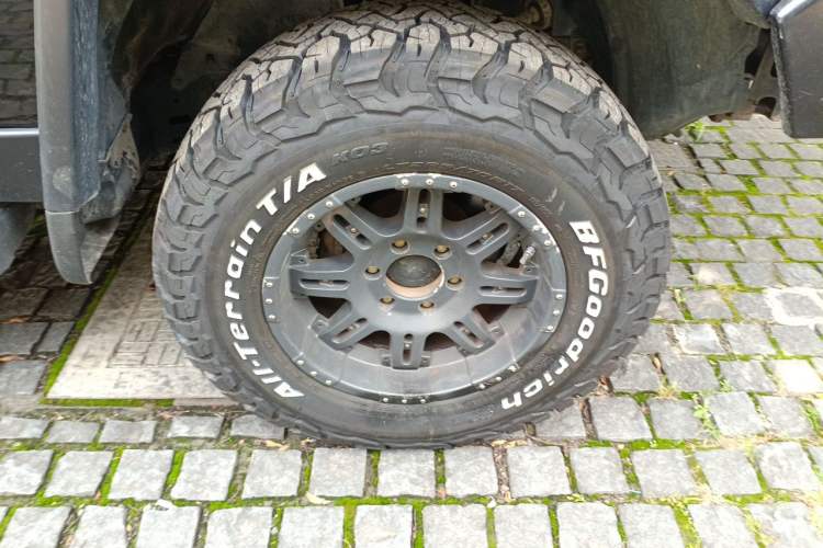 Used Toyota FJ Cruiser 2010 4.0L Right Front Wheel Hub
