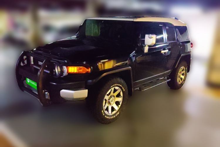 Used Toyota FJ Cruiser 2011 4.0L Guazi used car, China used car export, Used car for sale, Used Toyota cars, Cheapest cars for sale