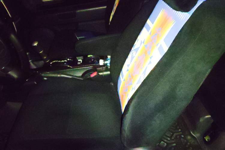 Used Toyota FJ Cruiser 2011 4.0L Left Front Seat