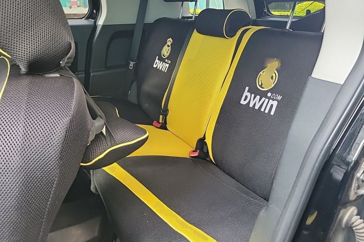 Used Toyota FJ Cruiser 2011 4.0L Left Rear Seat