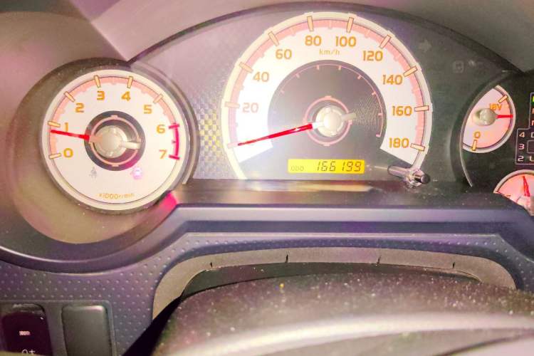 Used Toyota FJ Cruiser 2011 4.0L Odometer Close Up