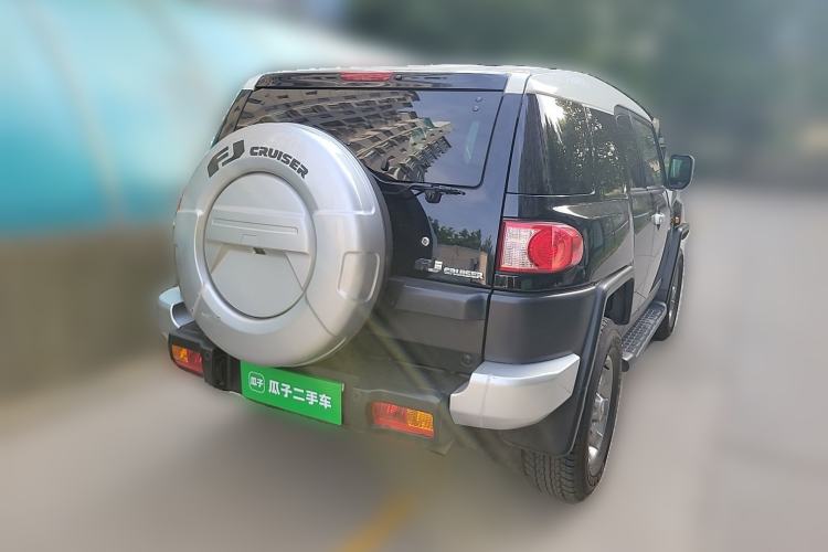 Used Toyota FJ Cruiser 2011 4.0L Rear Right 45 Deg