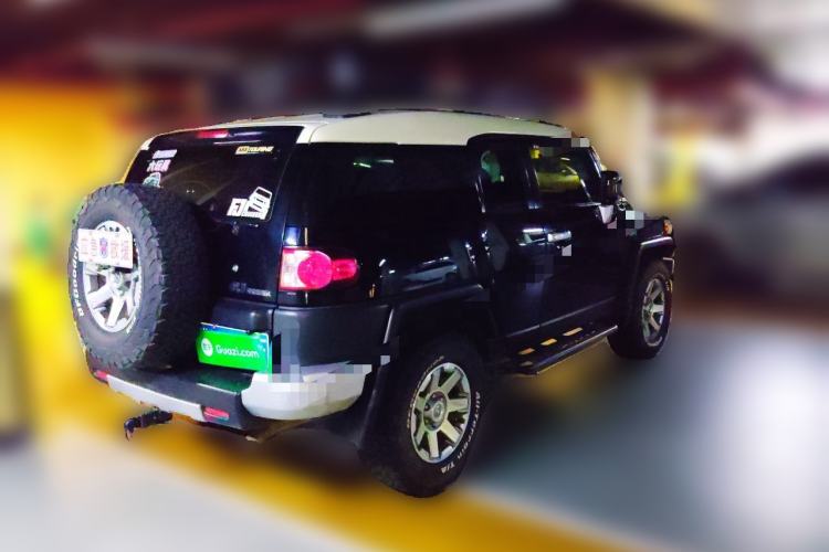 Used Toyota FJ Cruiser 2011 4.0L Rear Right 45 Deg